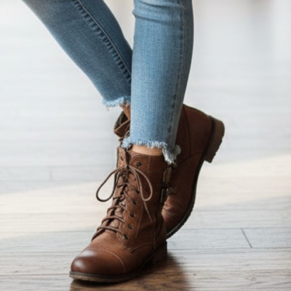 Hot Cakes Combat Raider Boots | Brown Faux Leather | Size 8.5